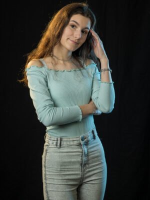 Александра Иванова
