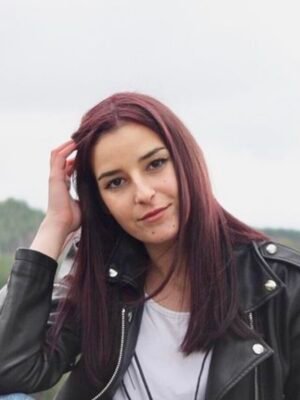 Емили Николова