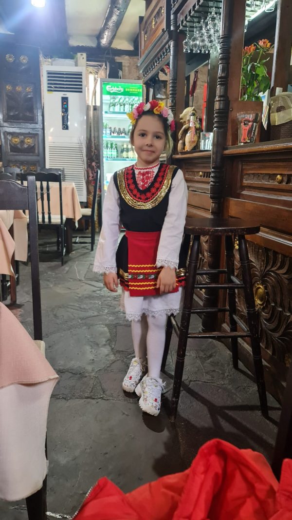 Ванеса	Йотова - Image 3