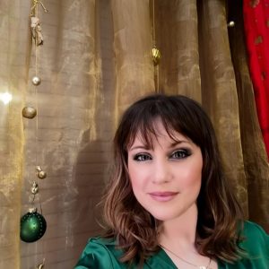 Николина	Гурдева