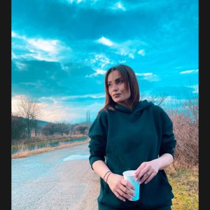 Джелина	Акова