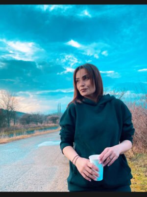 Джелина	Акова