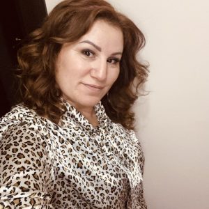 Радост Николова