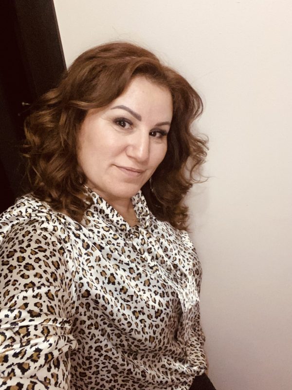 Радост Николова