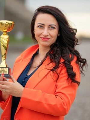 Михаела Маринова