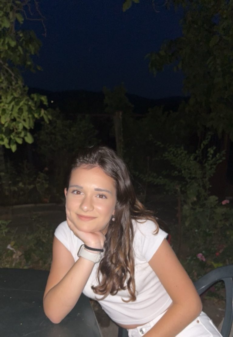IMG-5446d77e76acb295eed59adbde7de448-V