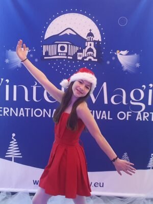 Мария Попова