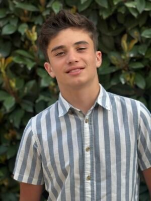 Лъчезар Костов