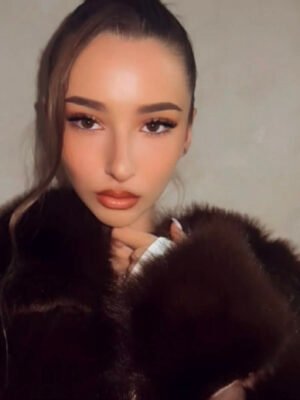 Дария Великова