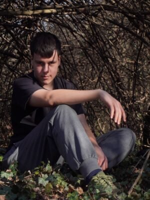 Михаил Николов