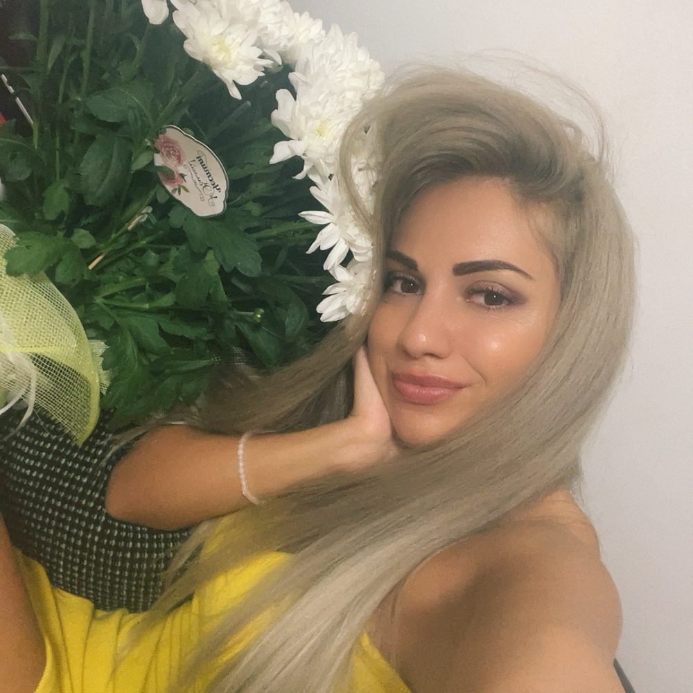 {"data":{"product":"tiktok","metInfo":{"resource_list":"","effect_source":"0","is_met_template_used_in_publish":0,"met_parent_template_resource_id":"","effect_tab_key":""}}}